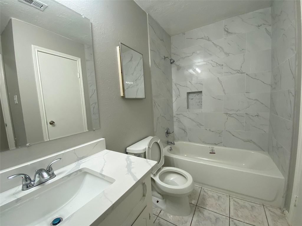 12730 Labelle Lane - Photo 11