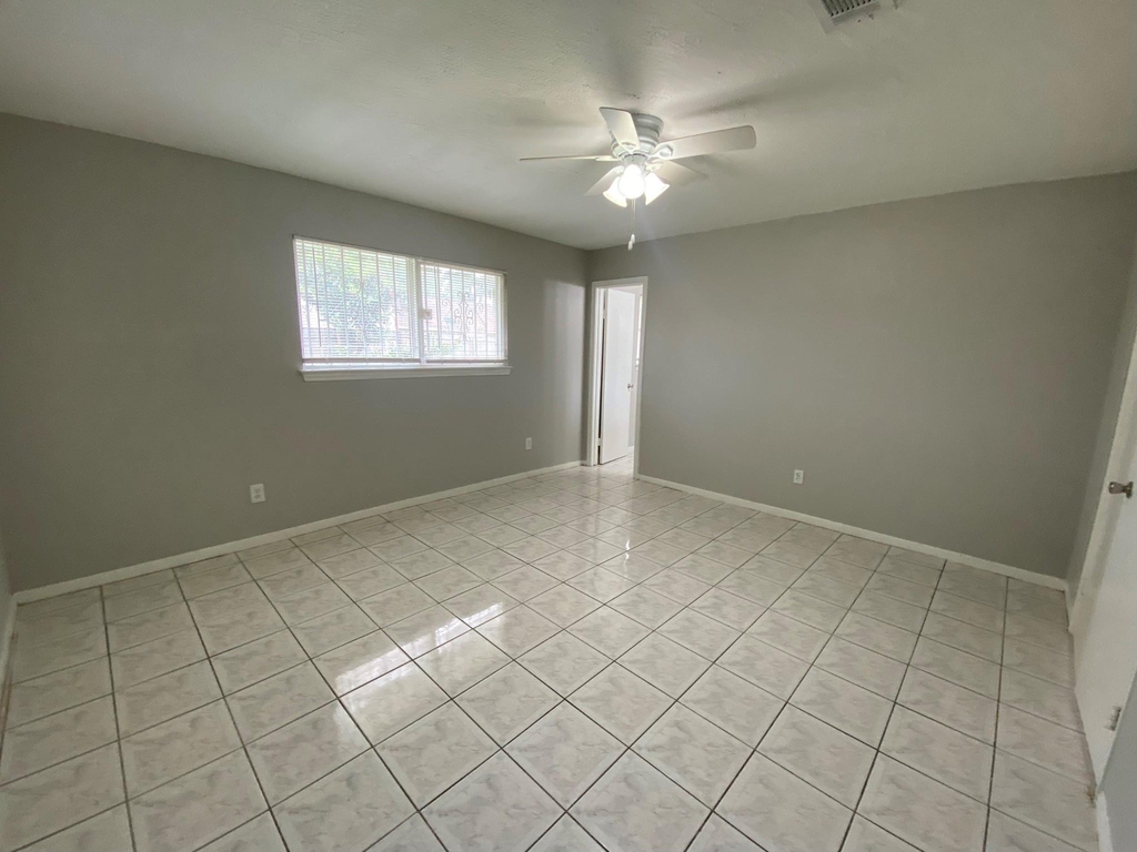 12730 Labelle Lane - Photo 5