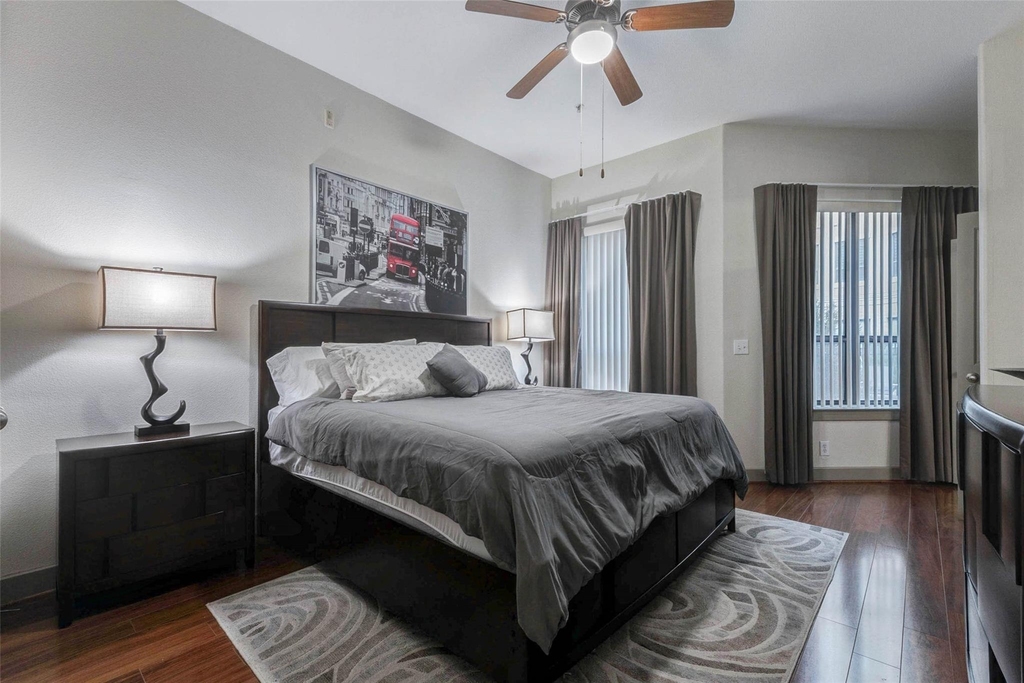 1901 Post Oak Boulevard - Photo 3