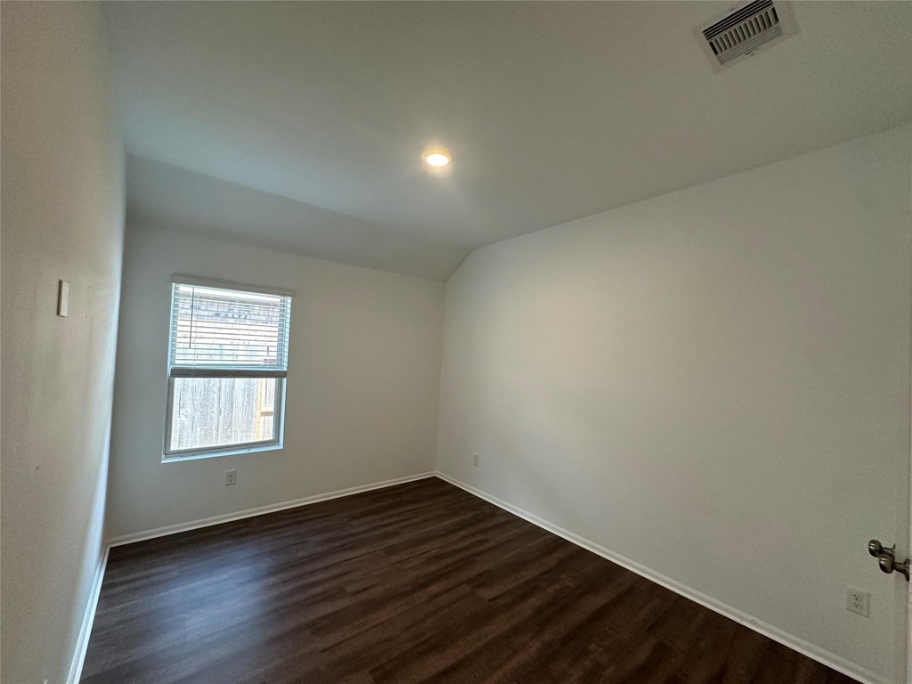 5111 Winslow Grove Drive - Photo 5