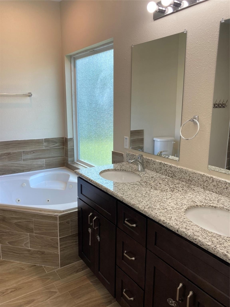 1018 Homer Street - Photo 10