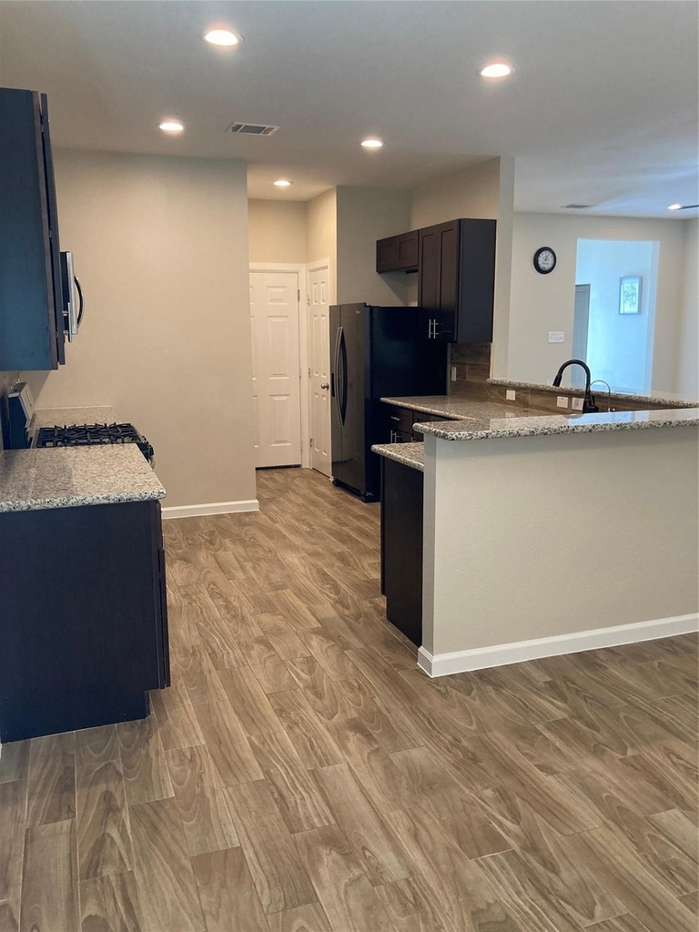 1018 Homer Street - Photo 5