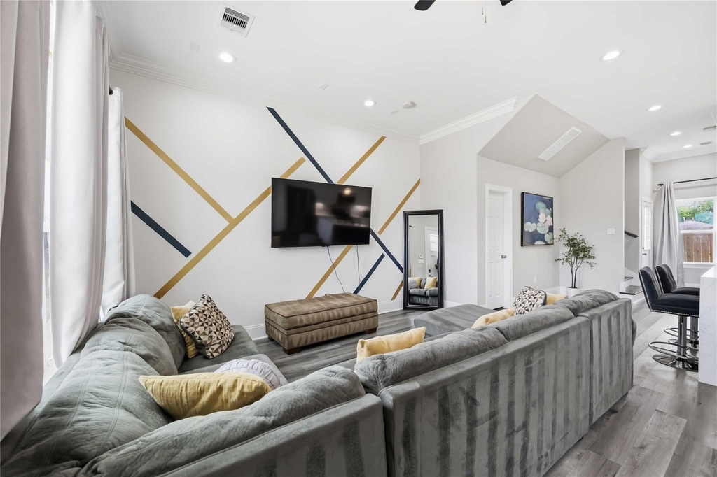 9320 Coffee Street - Photo 5