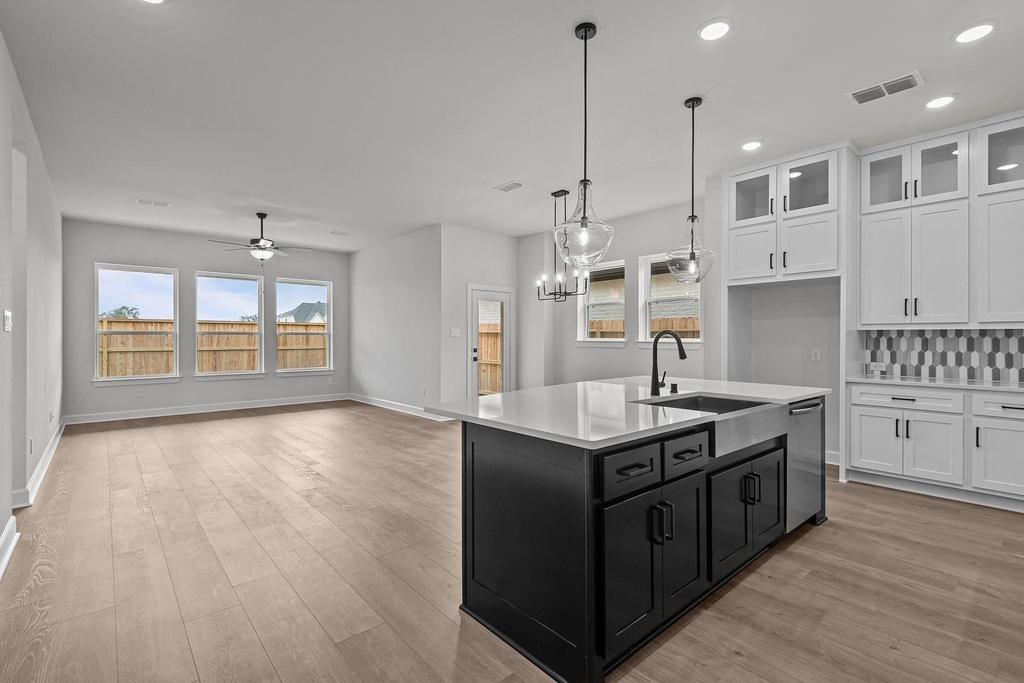 119 Amaranth Way - Photo 1