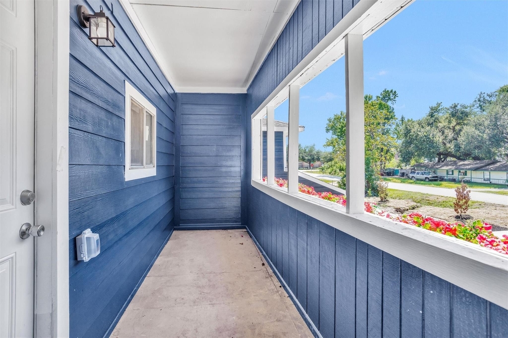 16016 Green Manor Drive - Photo 10