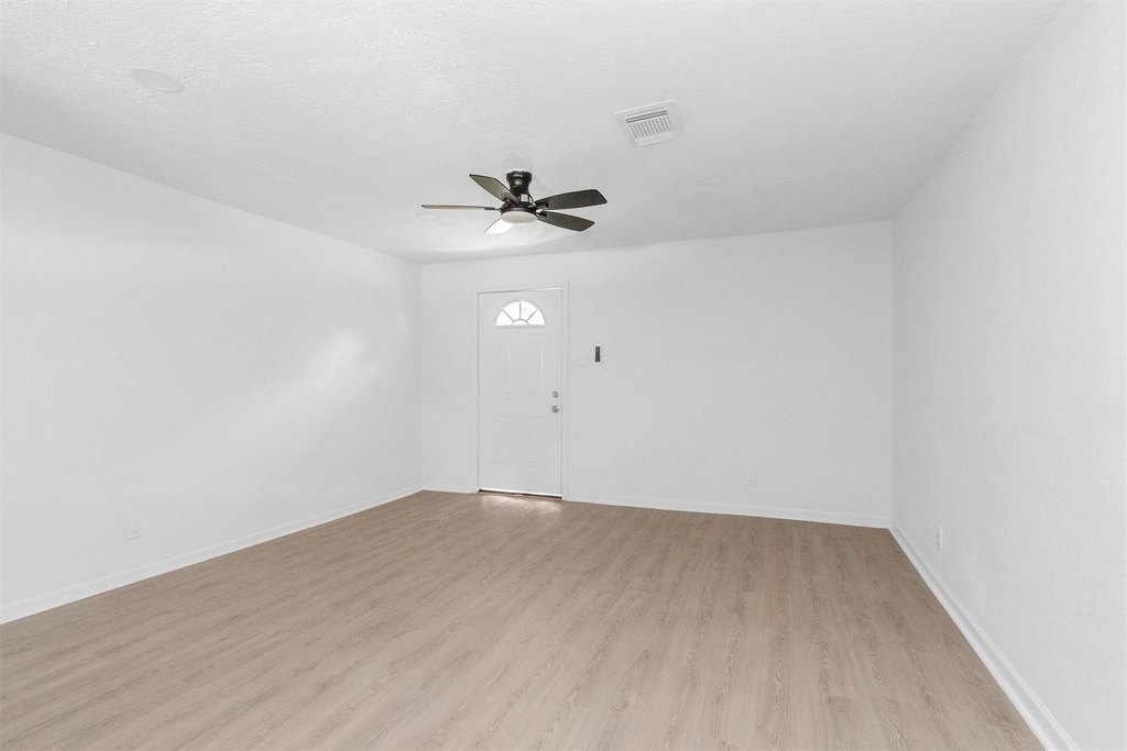 16016 Green Manor Drive - Photo 6
