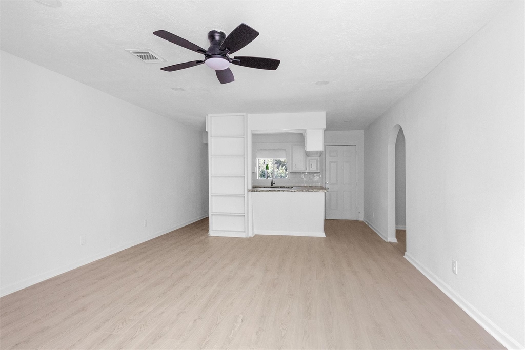 16016 Green Manor Drive - Photo 0