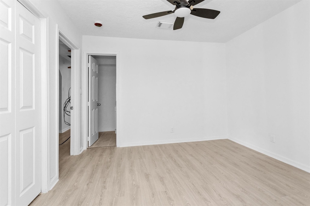 16016 Green Manor Drive - Photo 2