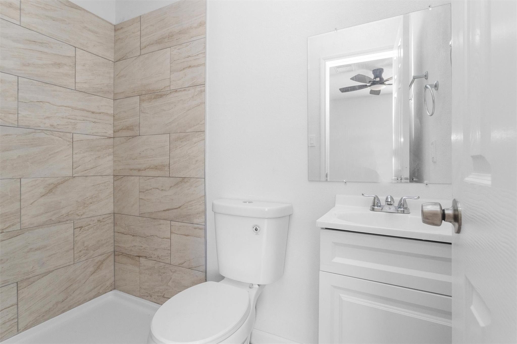 16016 Green Manor Drive - Photo 9