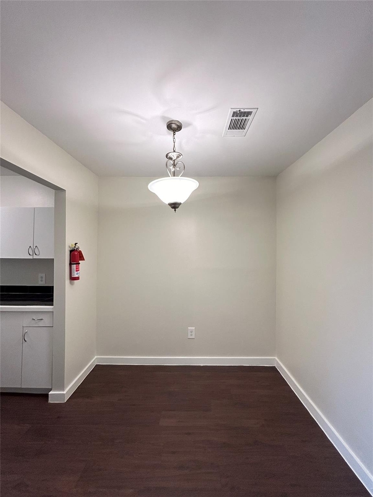 3629 N Macgregor Way - Photo 5