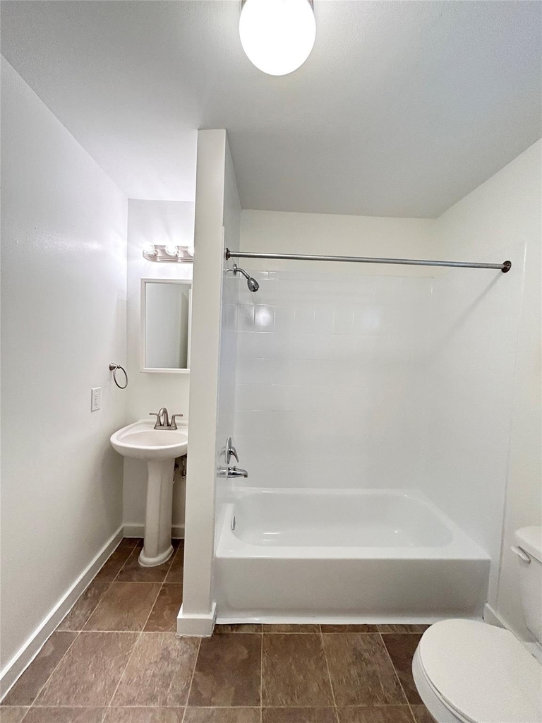 3629 N Macgregor Way - Photo 11