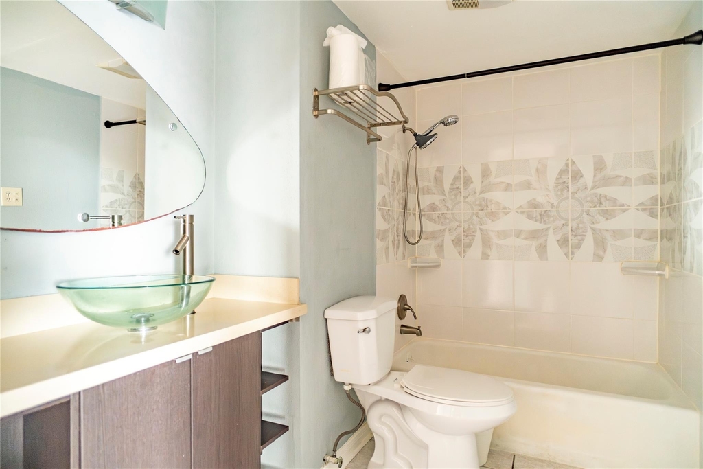 7510 Hornwood Drive - Photo 13