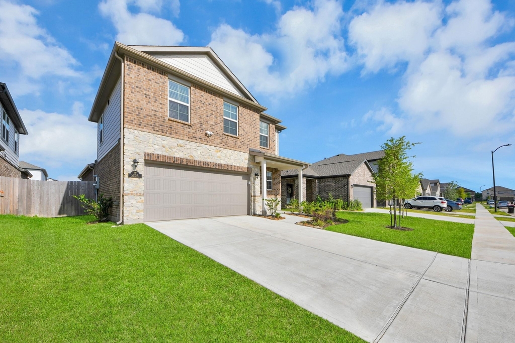 5806 Quest Valley Drive - Photo 2