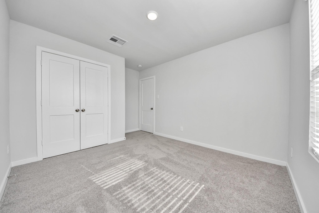 5806 Quest Valley Drive - Photo 8
