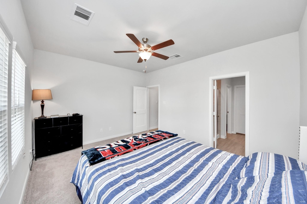 5806 Quest Valley Drive - Photo 19