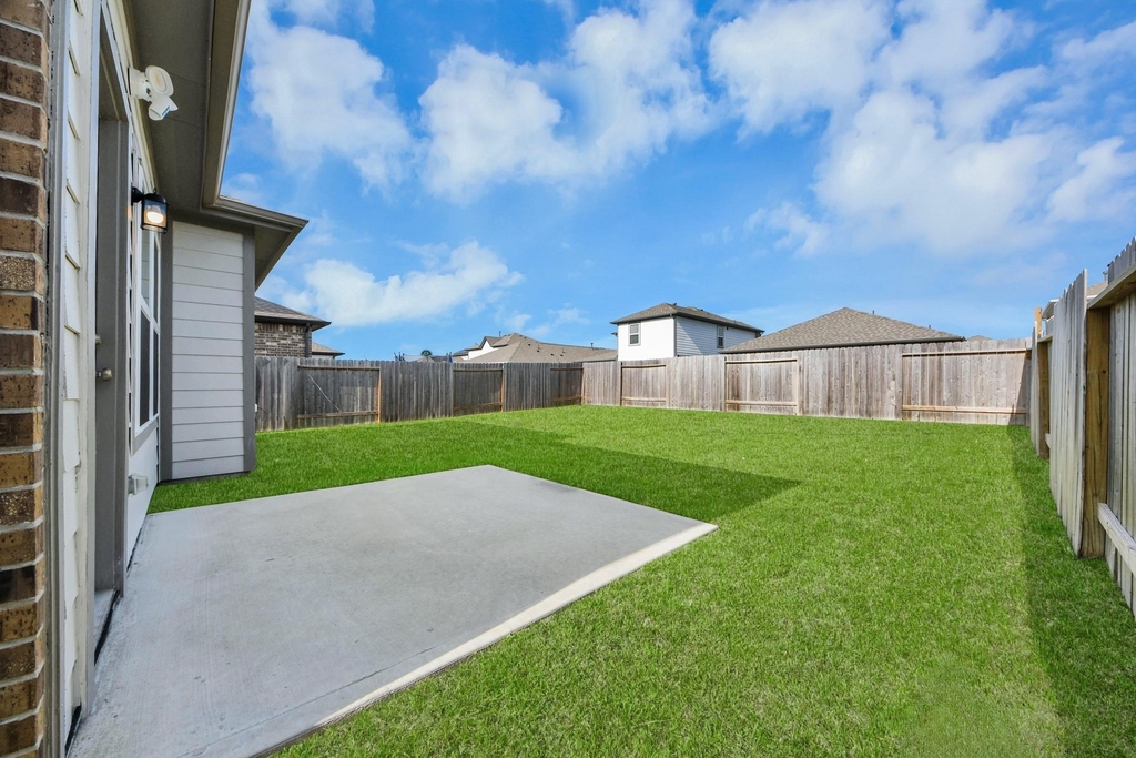 5806 Quest Valley Drive - Photo 22