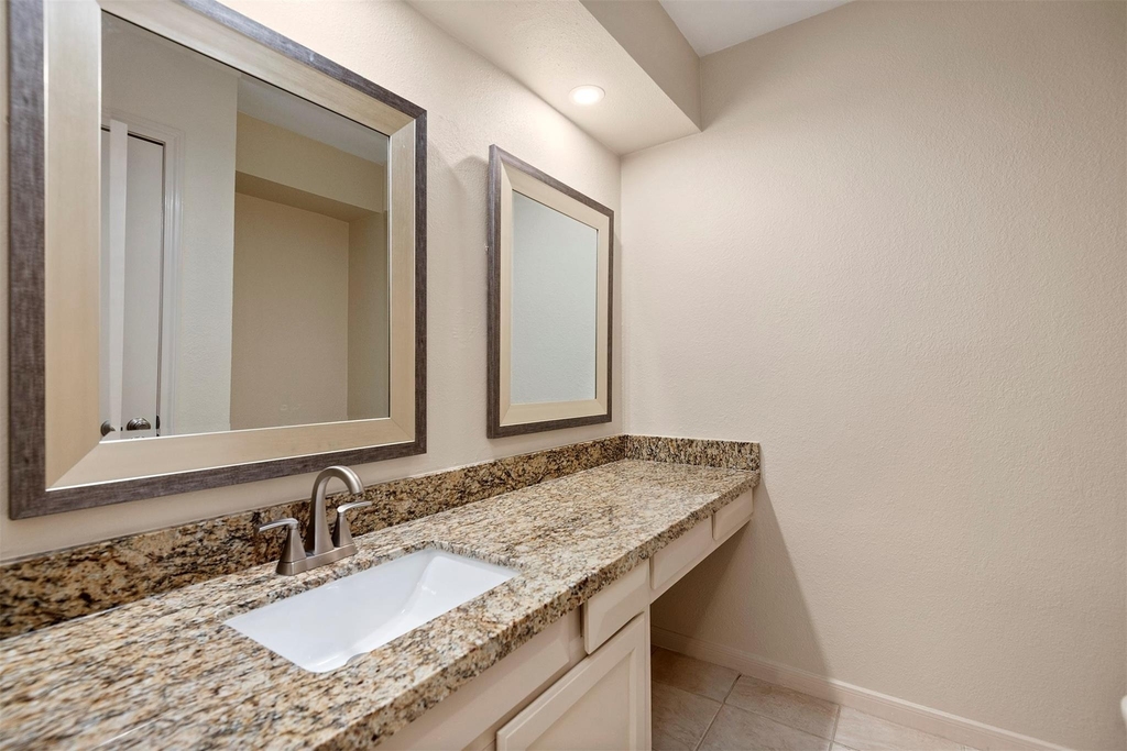 14215 Lost Meadow Lane - Photo 7