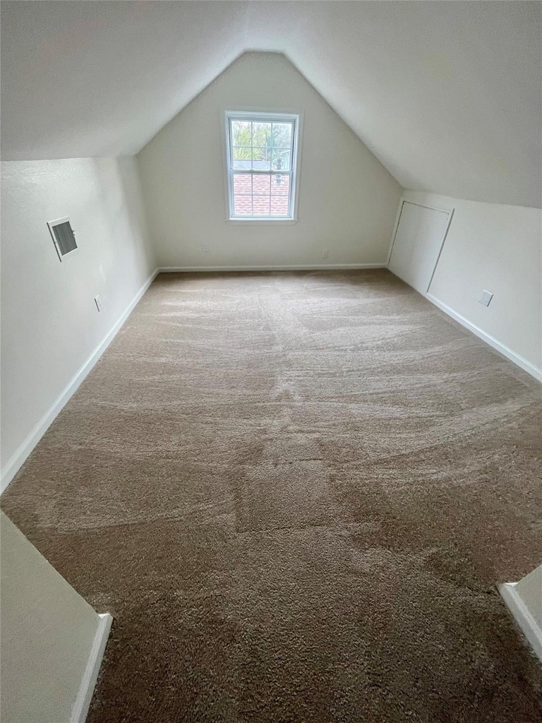 302 Moody Street - Photo 8