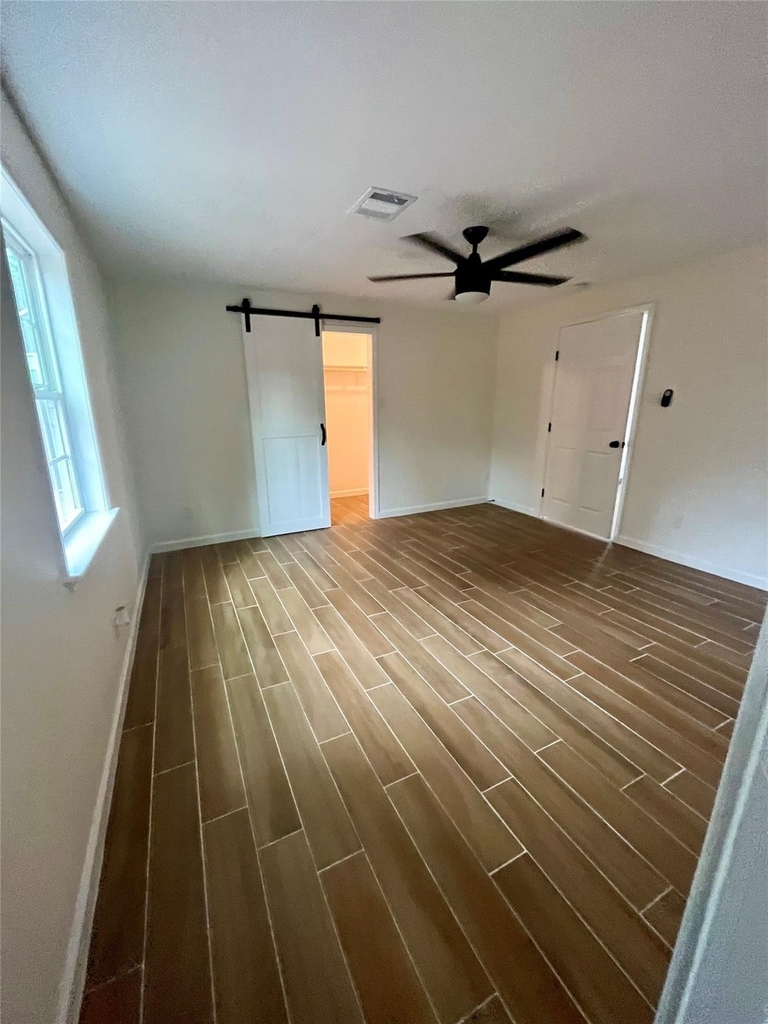 302 Moody Street - Photo 5