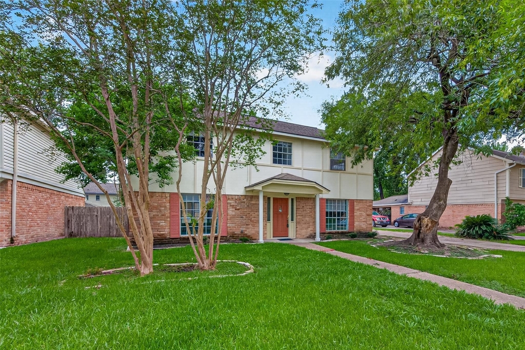 5703 Green Timbers Drive - Photo 1