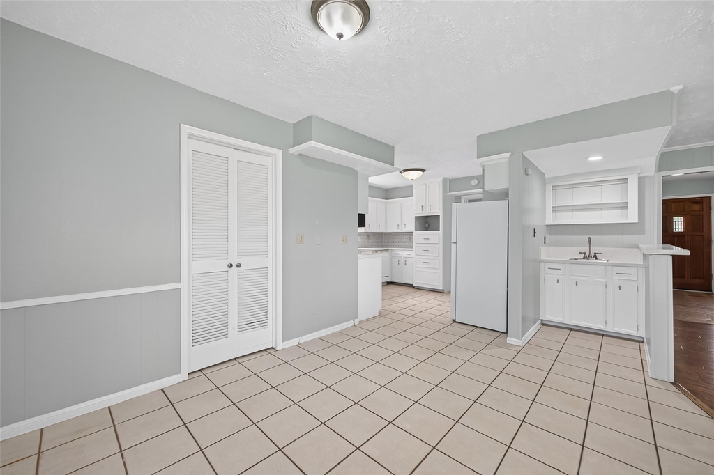 5703 Green Timbers Drive - Photo 15