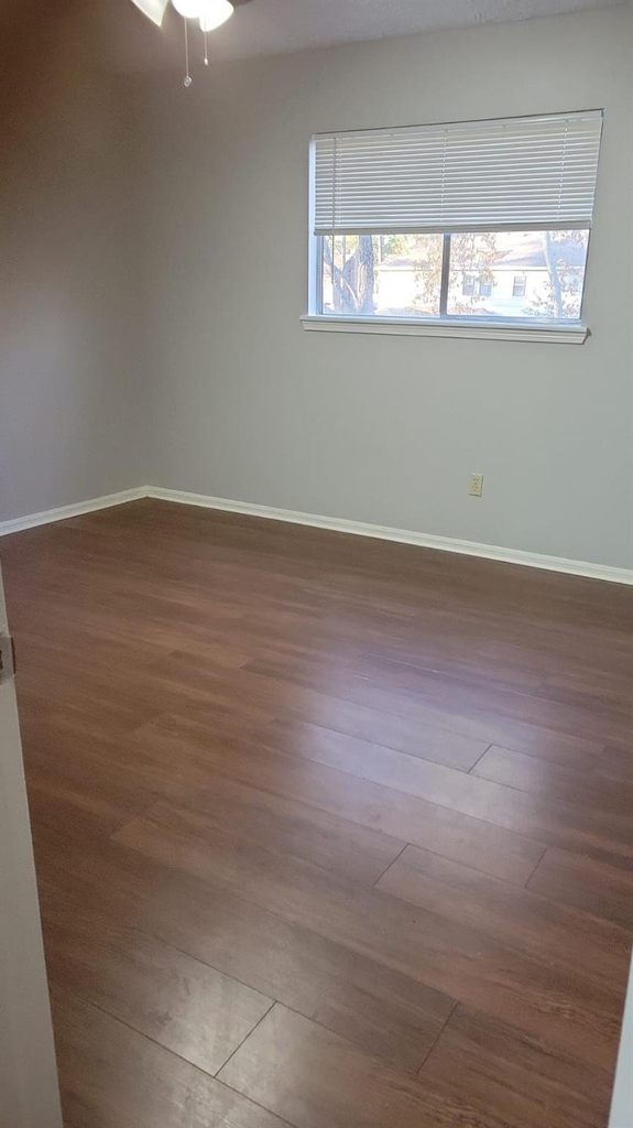 5703 Green Timbers Drive - Photo 5