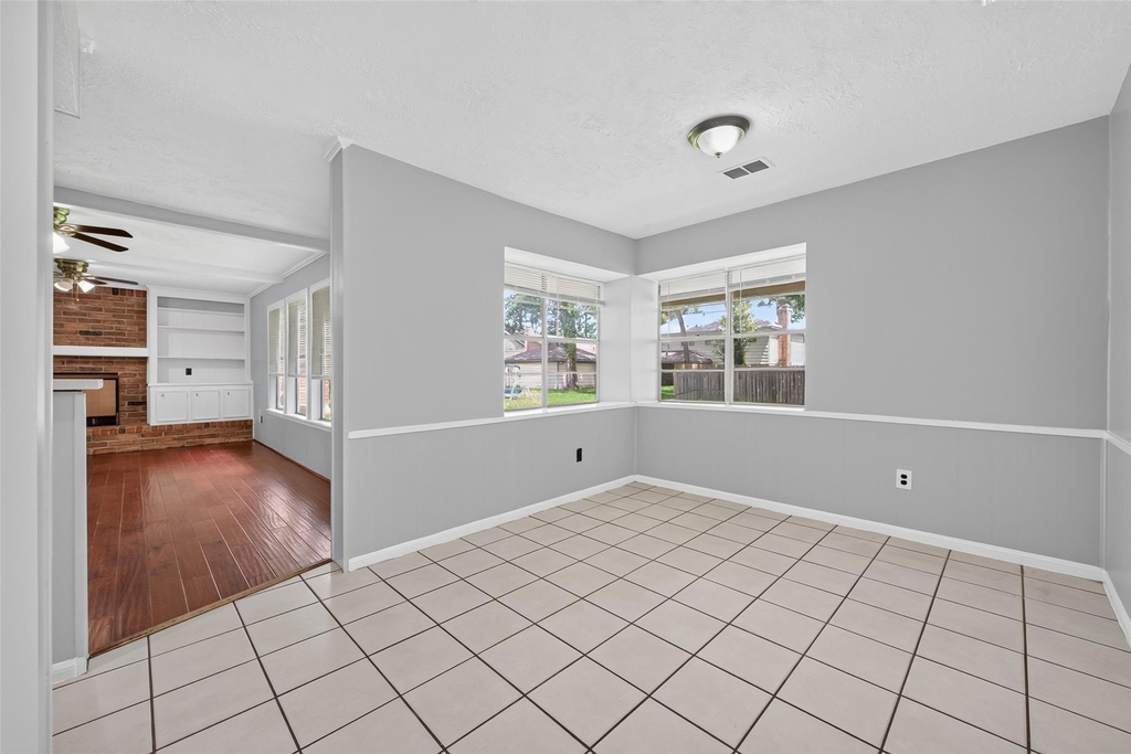 5703 Green Timbers Drive - Photo 14