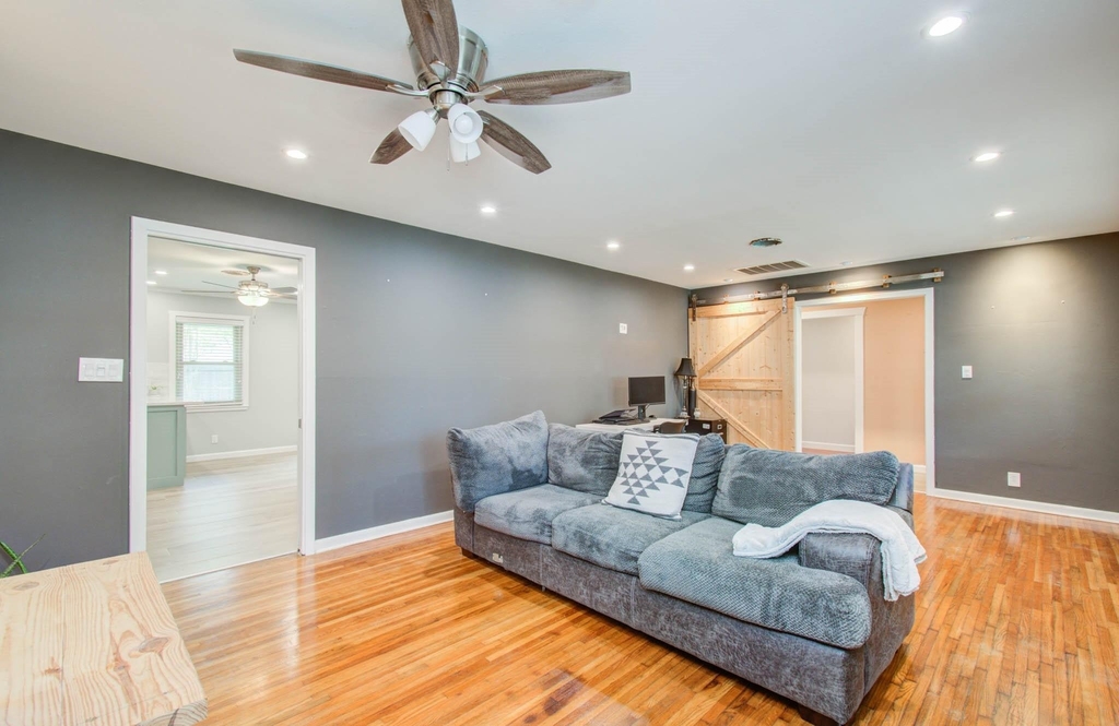 9002 Railton Street - Photo 15