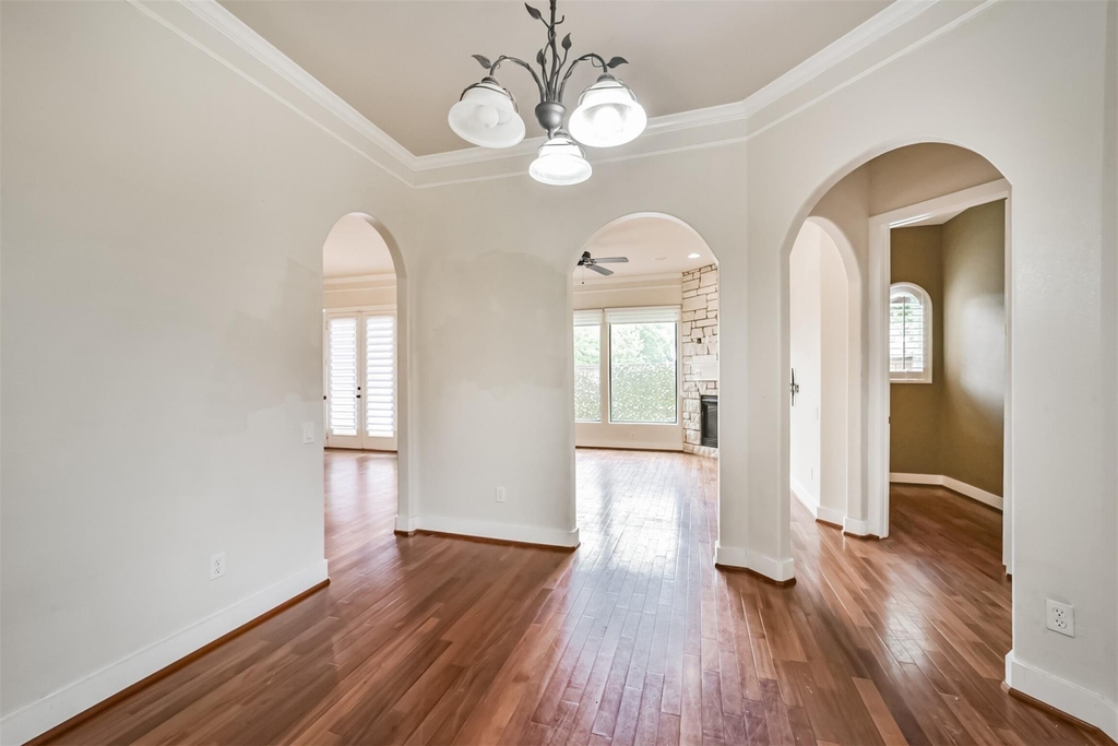 11025 Robin Hood Court - Photo 14