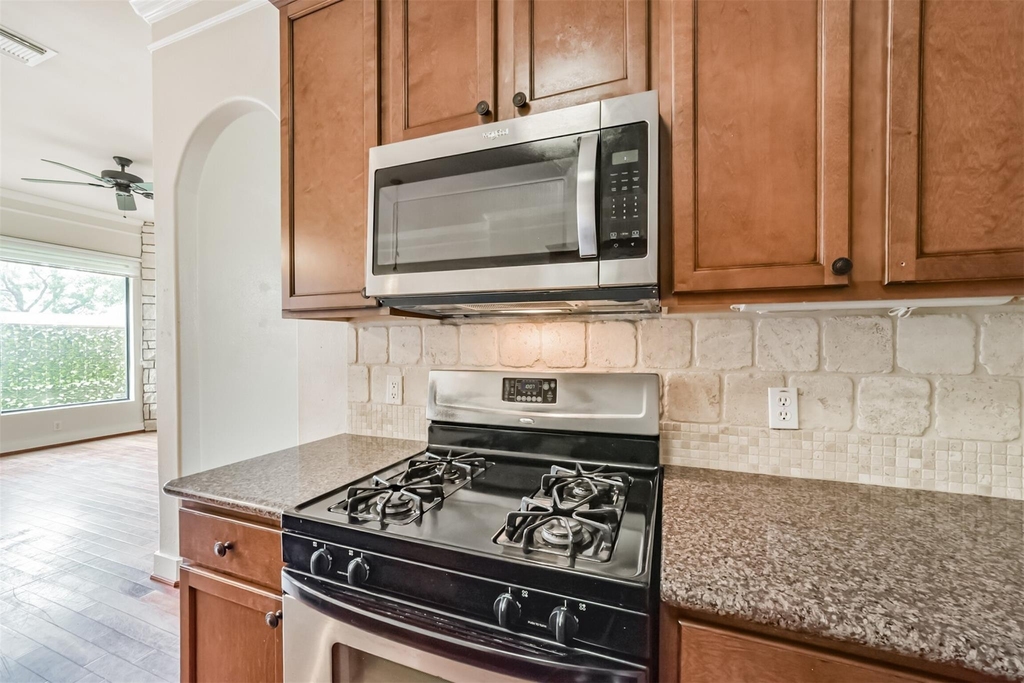 11025 Robin Hood Court - Photo 13