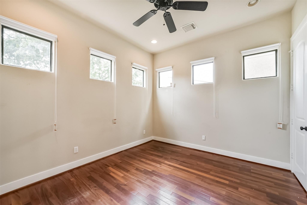 11025 Robin Hood Court - Photo 21