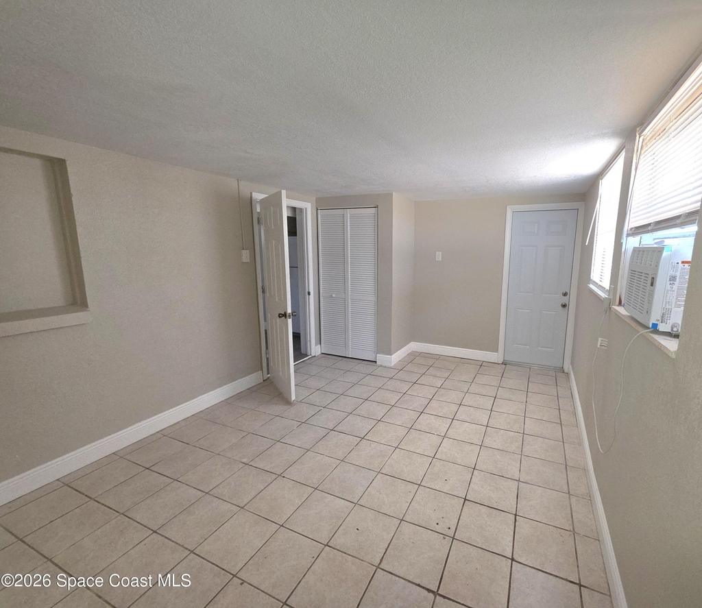4415 Coleridge Avenue - Photo 4