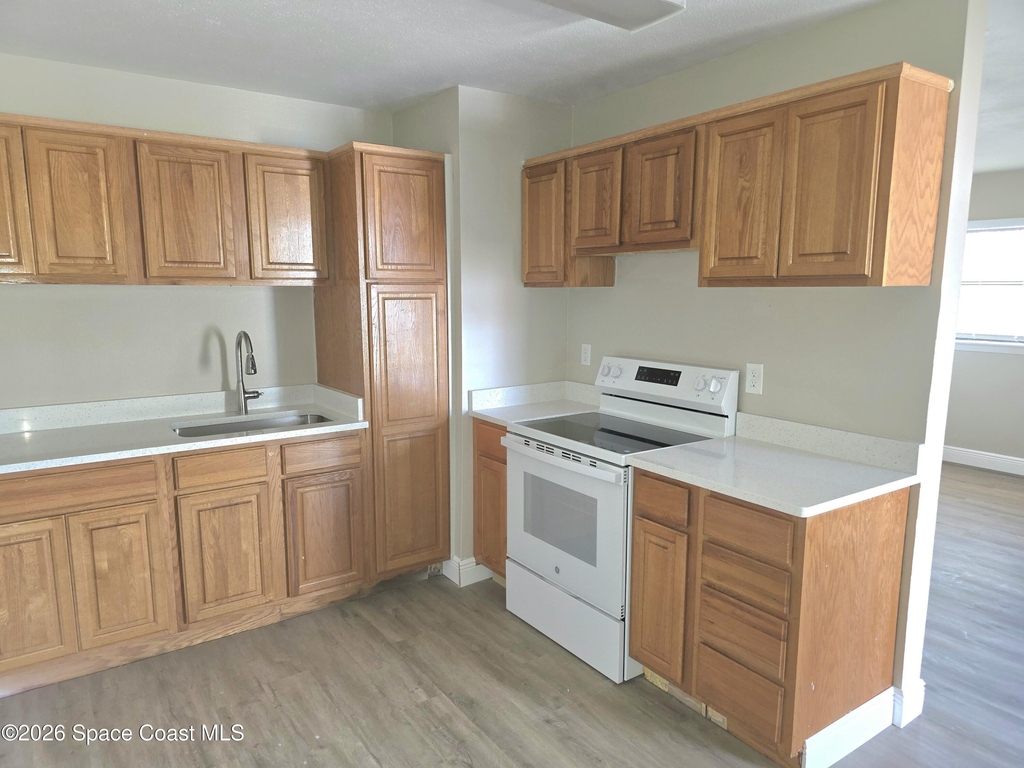 4415 Coleridge Avenue - Photo 7