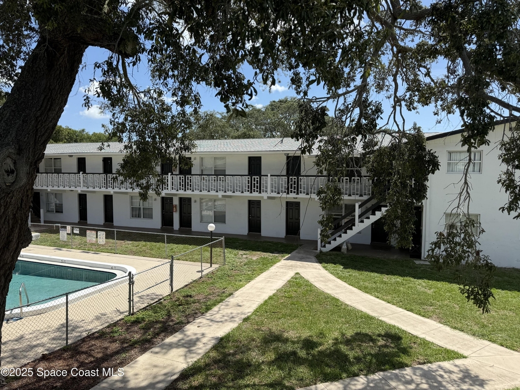 1432 Parkway Drive - Photo 25