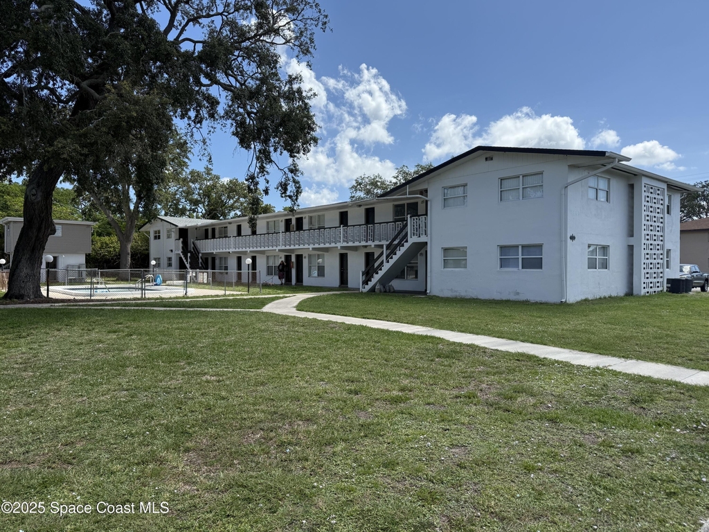 1432 Parkway Drive - Photo 21