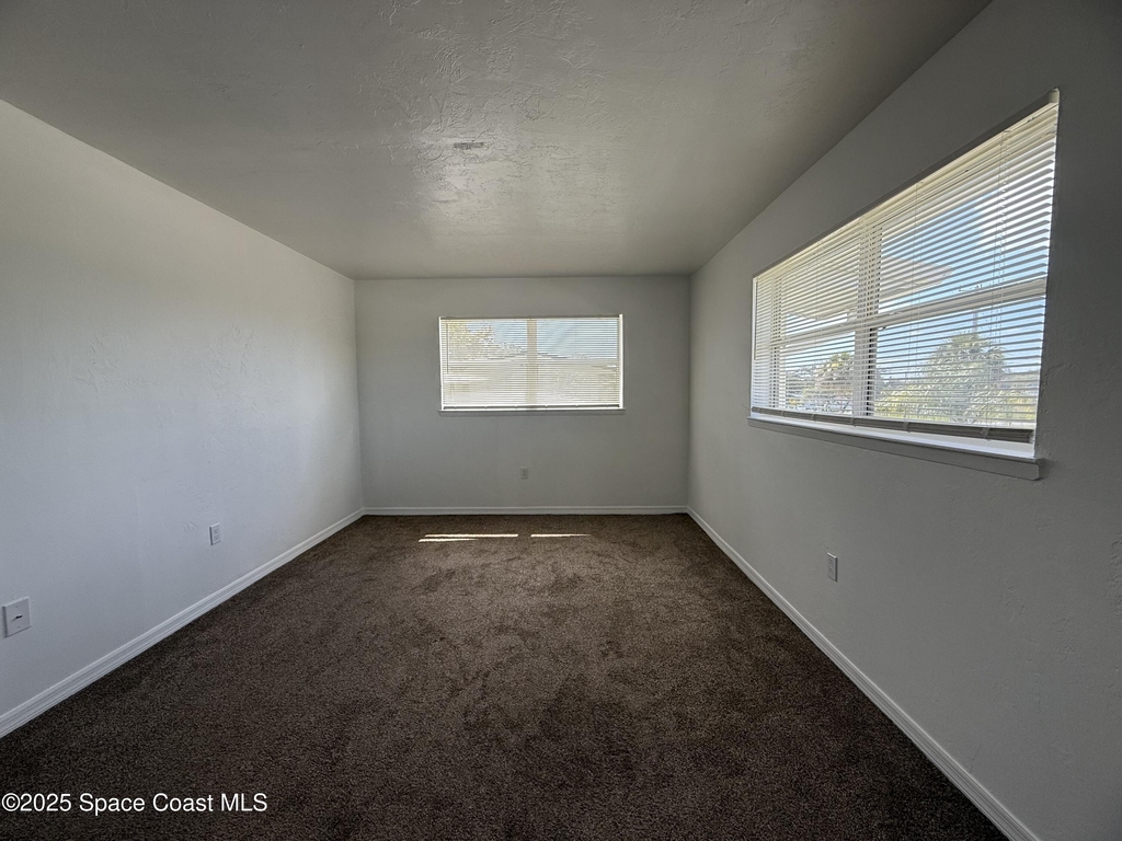 1432 Parkway Drive - Photo 18