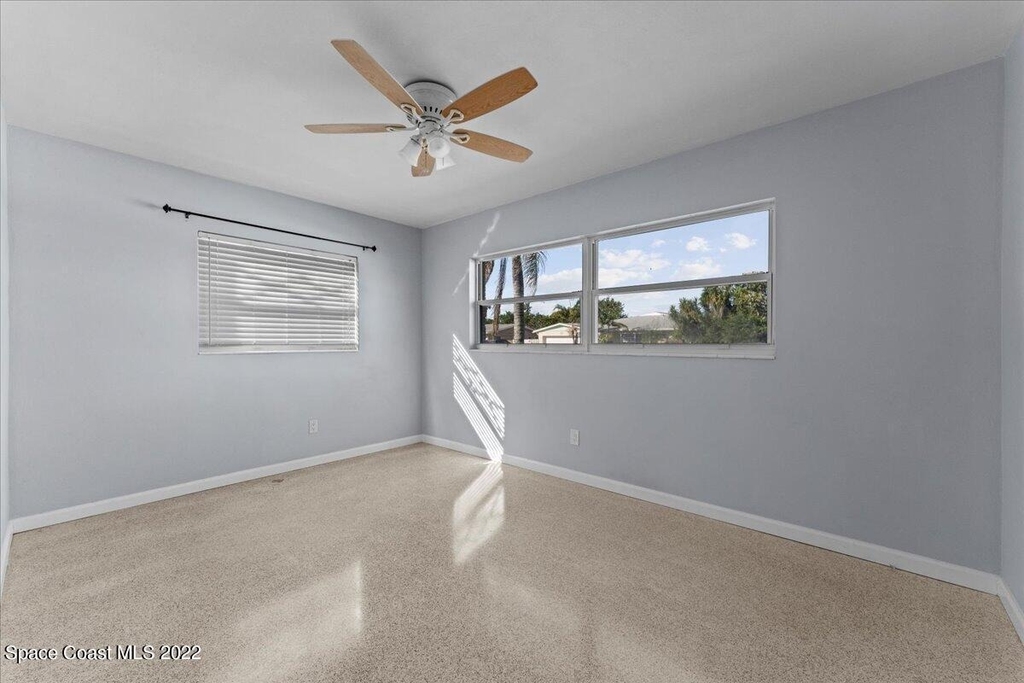 215 Marion Street - Photo 15