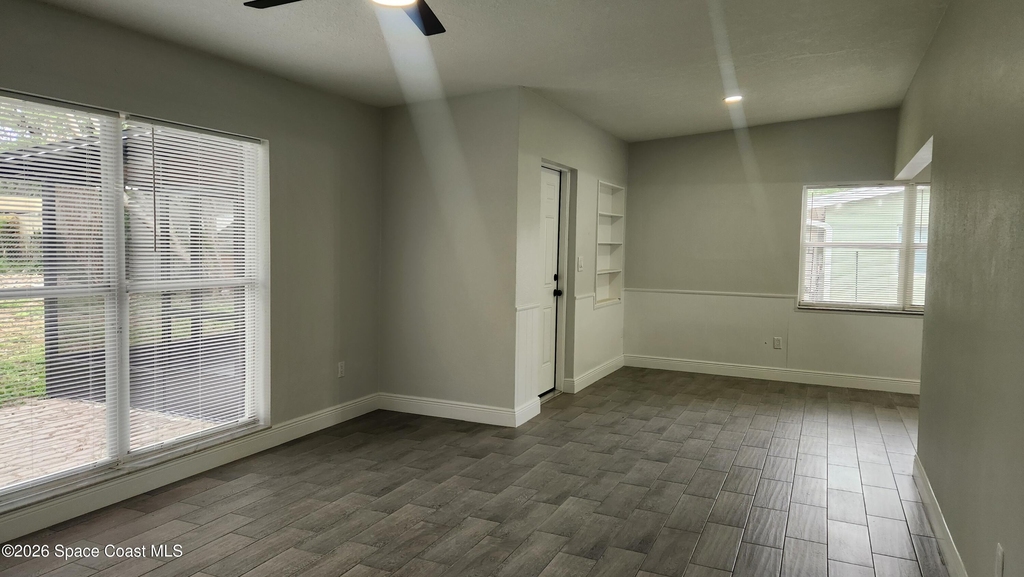102 S Christmas Hill Road - Photo 6