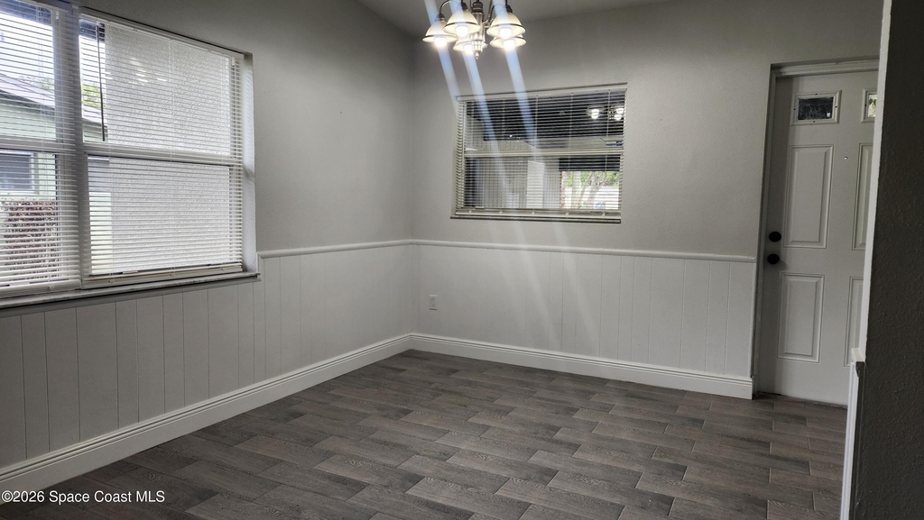 102 S Christmas Hill Road - Photo 4