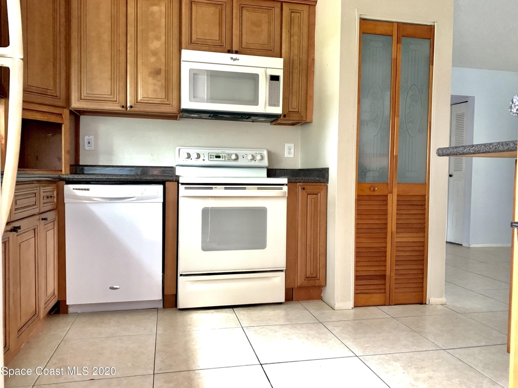 890 Serenade Street Nw - Photo 5