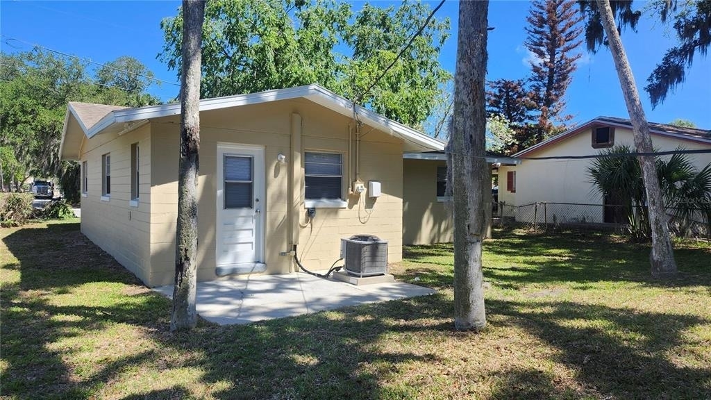 565 3rd Avenue - Photo 2