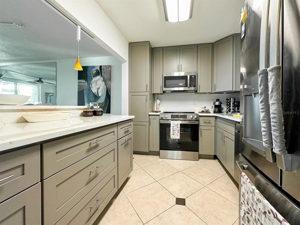 7920 Sun Island Drive S - Photo 6