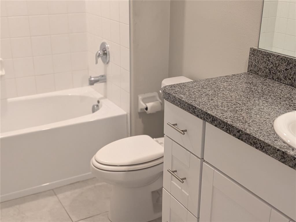 446 Argyll Drive - Photo 5