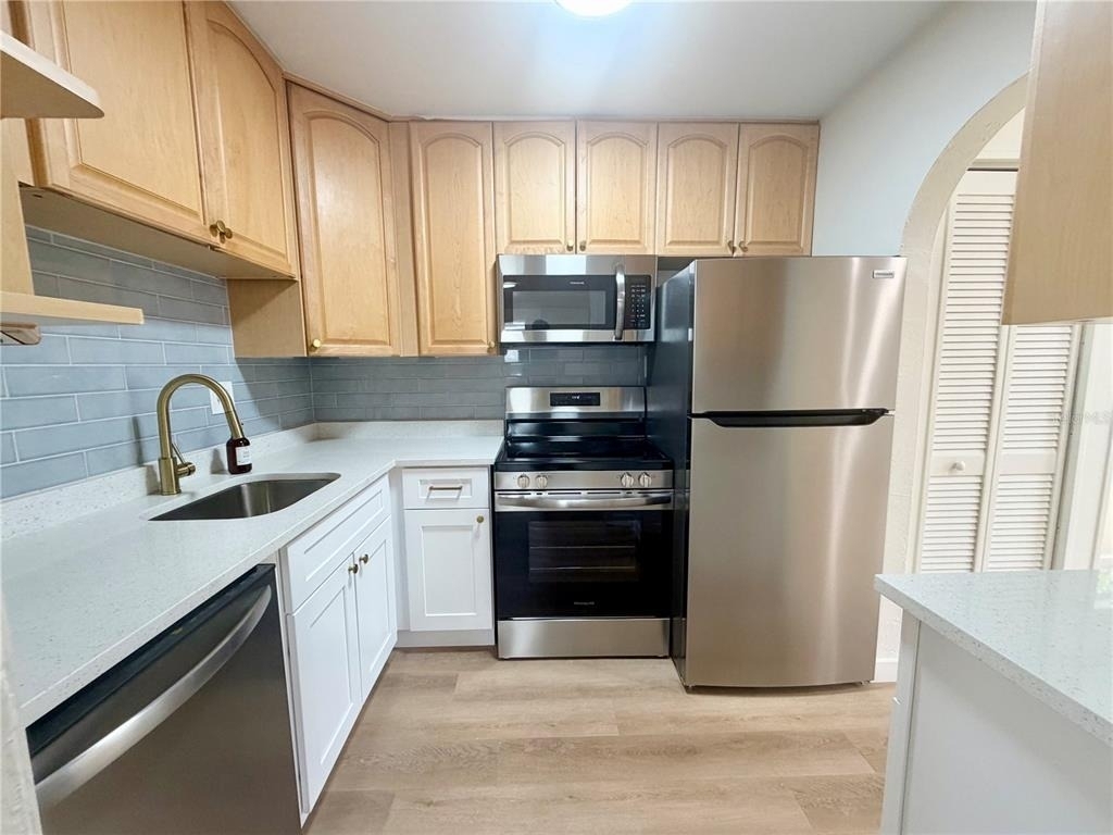 3938 2nd Avenue N - Photo 5
