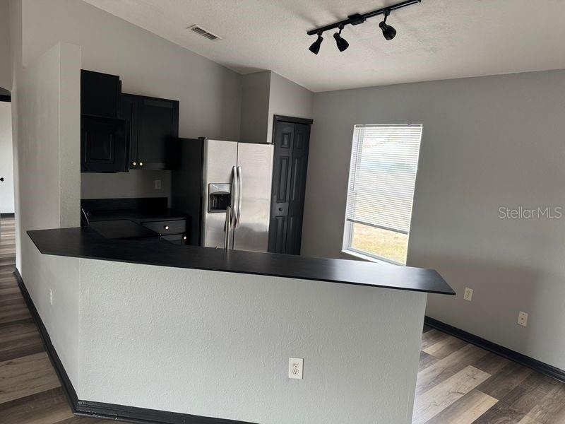 6289 Mariner Boulevard - Photo 2