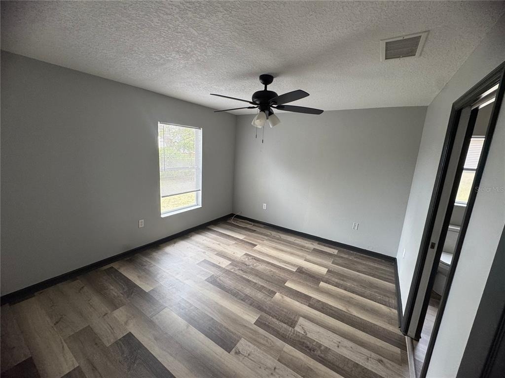 6289 Mariner Boulevard - Photo 4