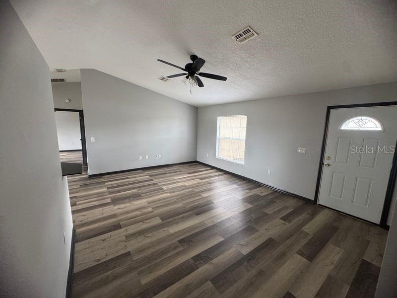 6289 Mariner Boulevard - Photo 5