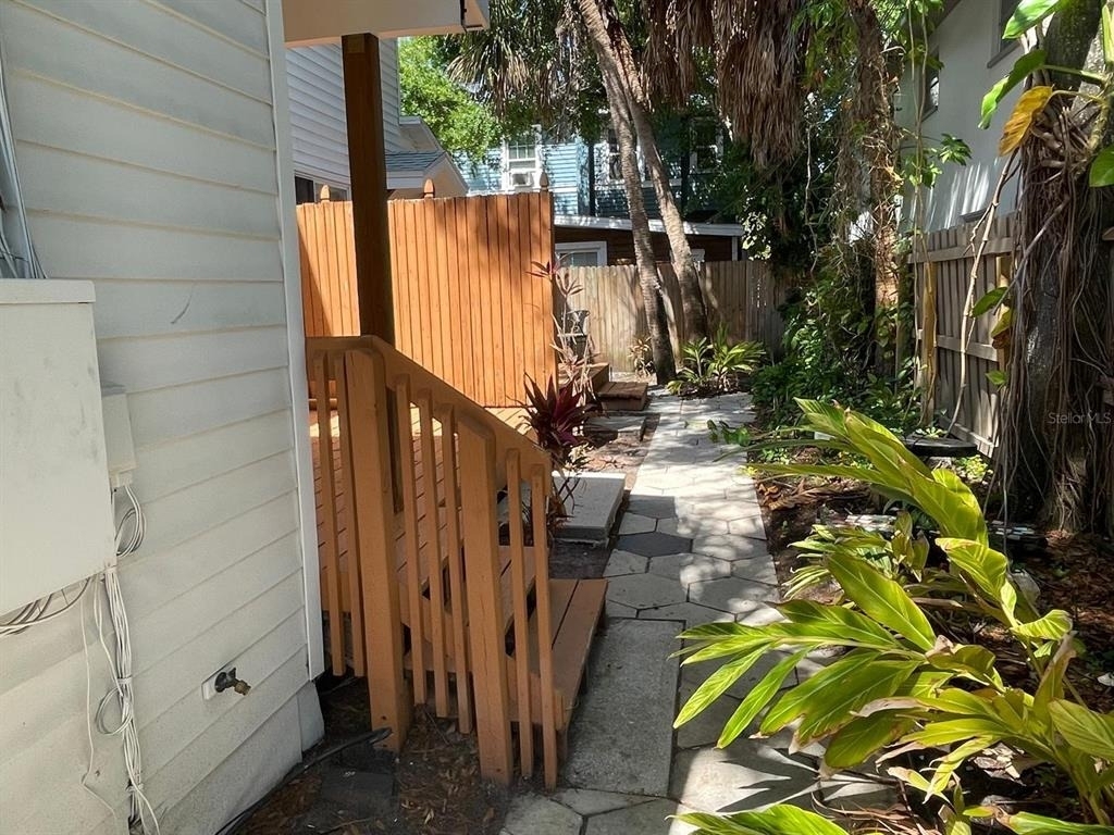 255 6th Avenue N - Photo 1