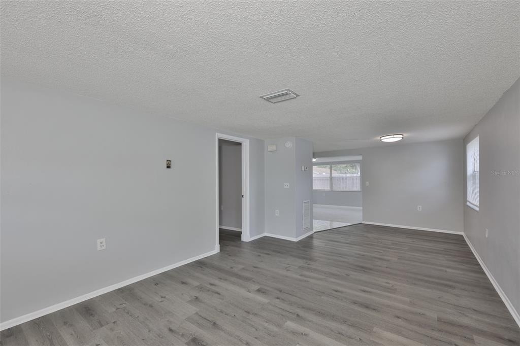 5637 Golden Nugget Drive - Photo 5