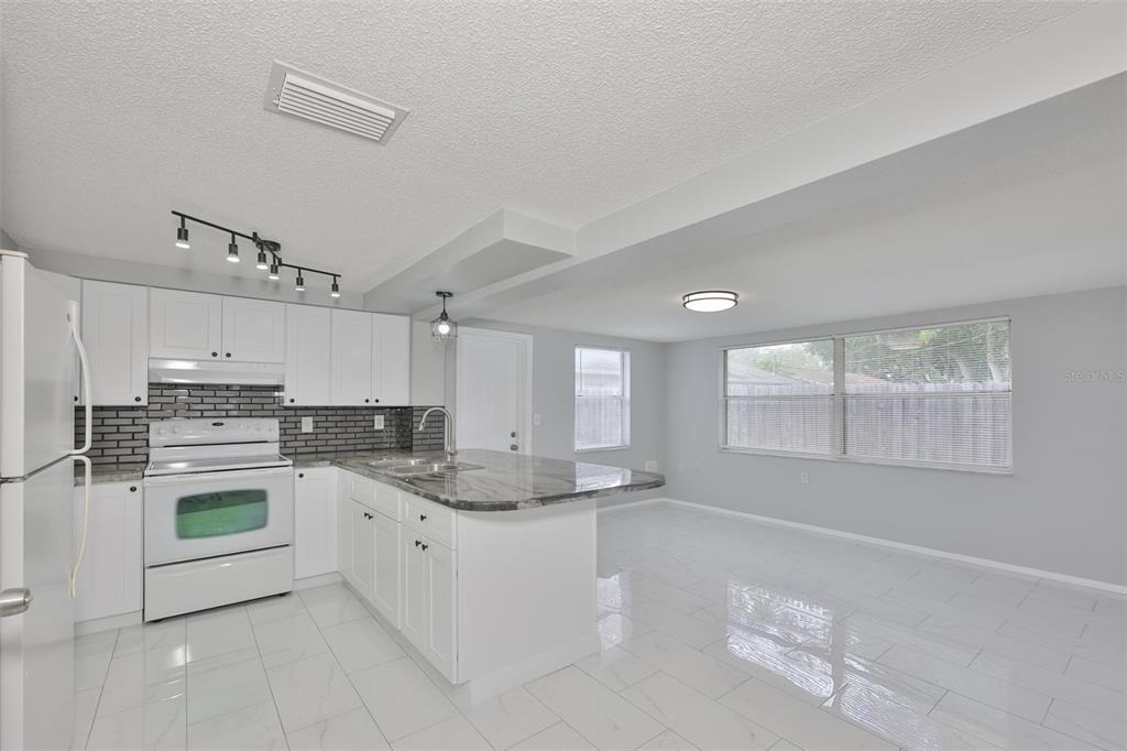 5637 Golden Nugget Drive - Photo 7